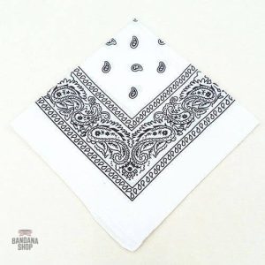 Accessoire mode homme : bandana blanc