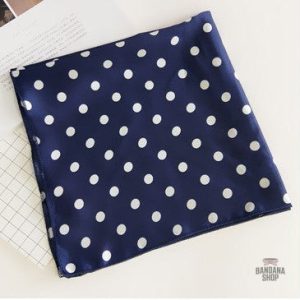 bandana bleu marine cheveux femme coiffure 2