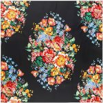 Accessoire tendance : bandana à motifs floraux vivants