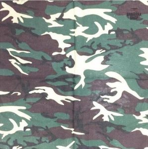 Accessoire tendance homme, bandana camouflage maquis