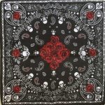 Design floral intemporel pour un style unique en bandana