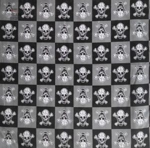 bandana echiquier tete de mort 2