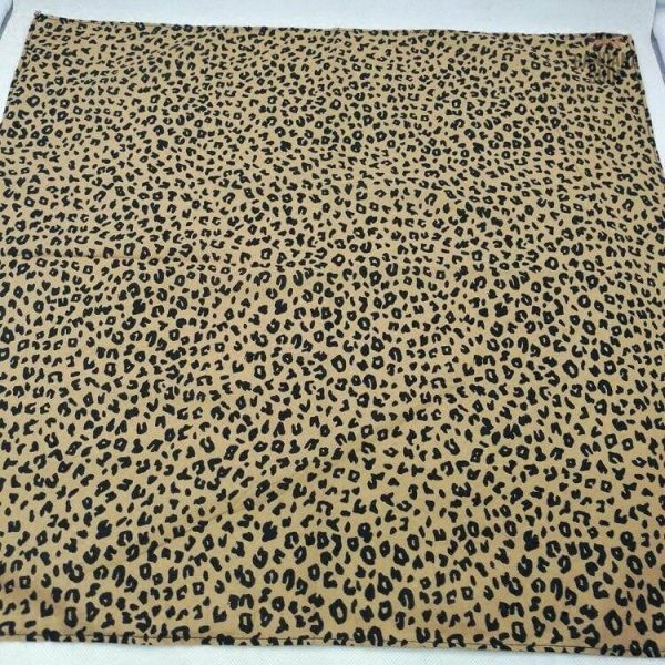 Bandana motif guépard pour un style audacieux