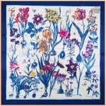 Bandana floral, parfait pour un look tendance