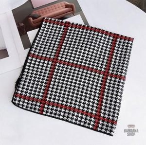 Bandana, motif Justitia pour un style unique et tendance