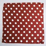 Variantes colorées du bandana Licinia pour un style unique