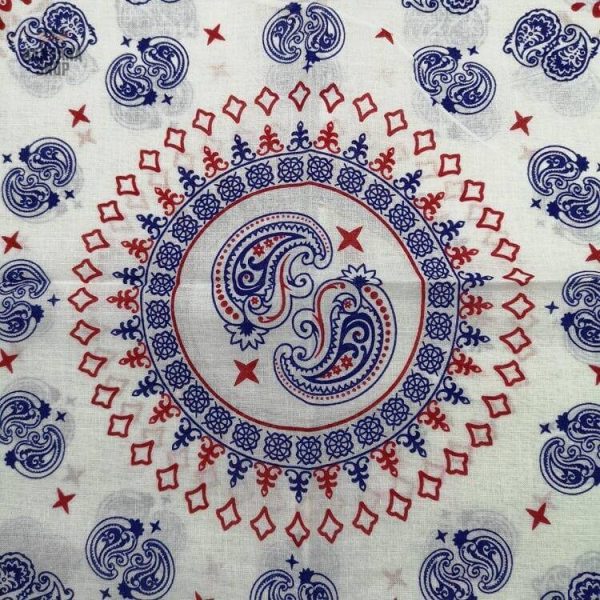 Accessoire tendance : Bandana homme Lunaire