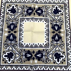 Bandana élégant pour homme, style unique de