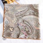 Bandana féminin Minerve, style et confort au quotidien