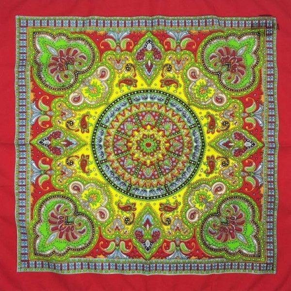 bandana motif indien rouge 2