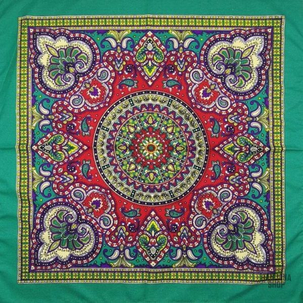 bandana motif indien vert 2