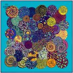 Bandana design original avec motifs spiralés élégants