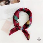 Bandana Oiseaux tropicaux - style féminin et coloré