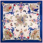 Design élégant de bandana avec motif panier garni