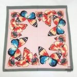 Bandana Papillon design coloré de