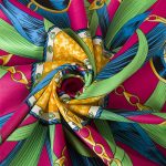 Élégant Bandana Pompon, accessoire de mode incontournable