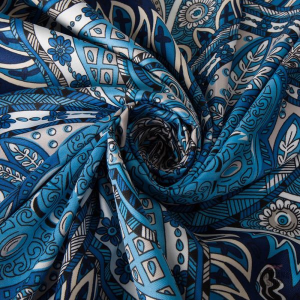 Bandana fleuri, style unique et créatif