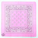 Bandana tendance en rose pour style masculin