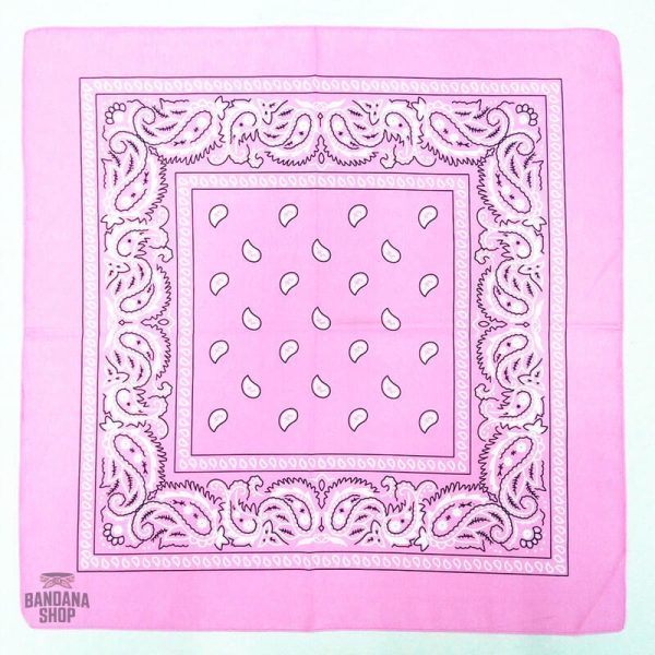Bandana tendance en rose pour style masculin