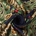 Élégant bandana rose à porter
