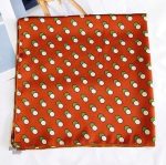 Design contemporain du bandana pour femme