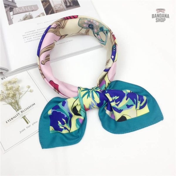 Accessoire polyvalent : Bandana pour shopping