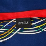Accessoire tendance : Bandana avec motifs dynamiques et colorés