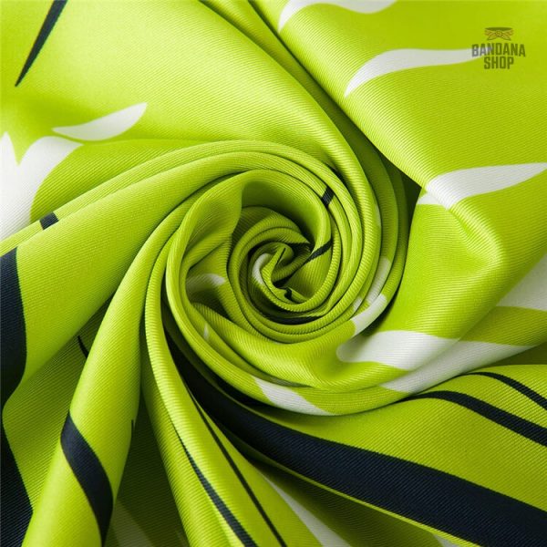 Bandana design floral - touche de fraîcheur
