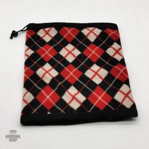 Cache cou tendance, motif à carreaux pour un look moderne
