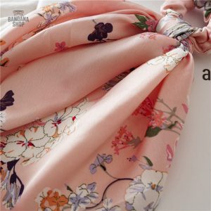 Accessoire cheveux chouchou rose avec foulard